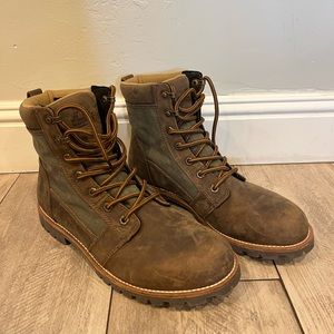 mens kodiak boots size 11!